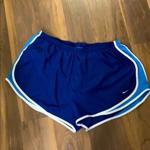 Women Plus 3X Nike Tempo Short Blue